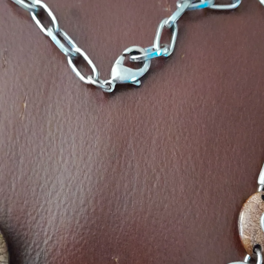 Necklace - Picture 2 of 3